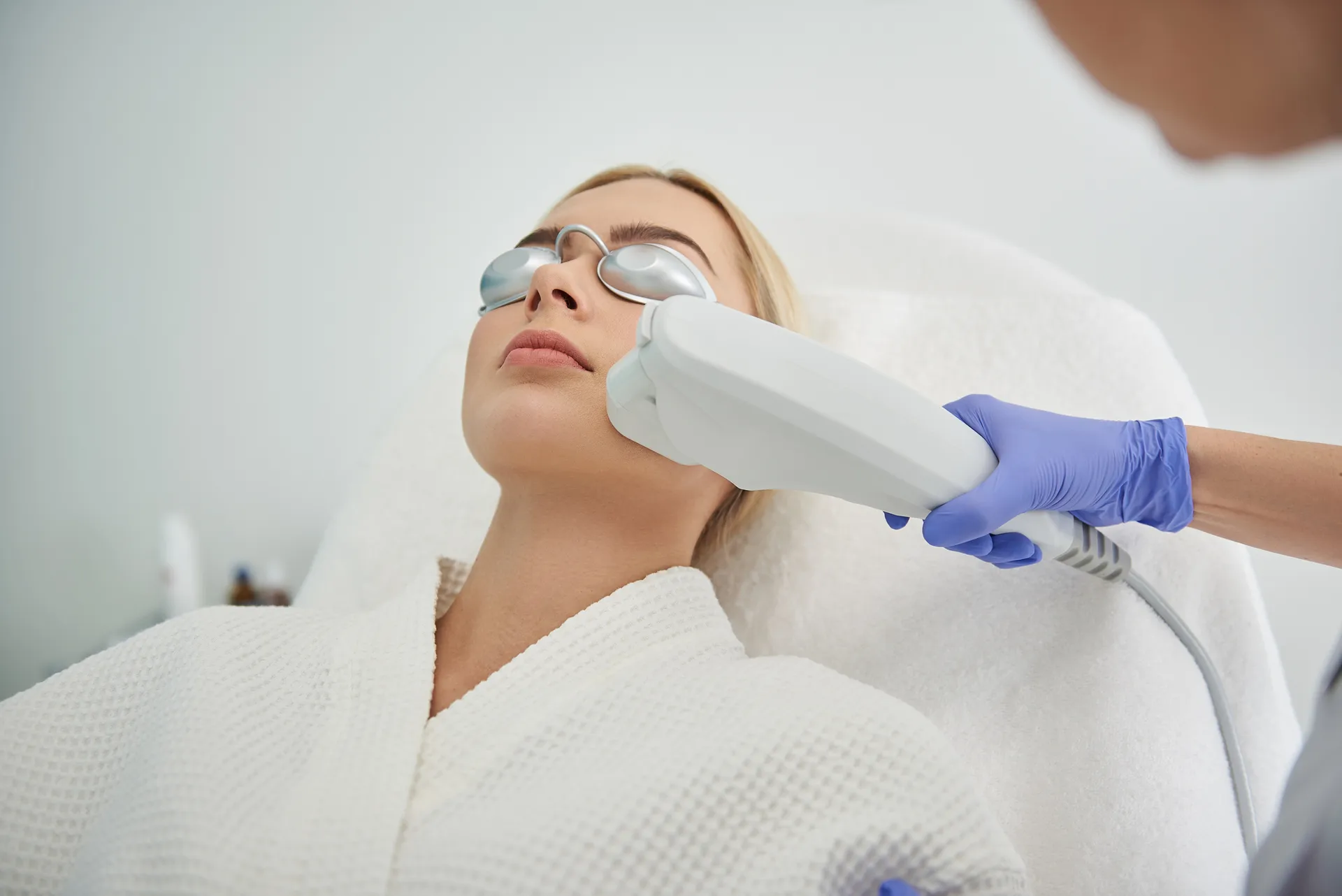 MOXI treatment at Everis Aesthetic Medicine in Milpitas, CA